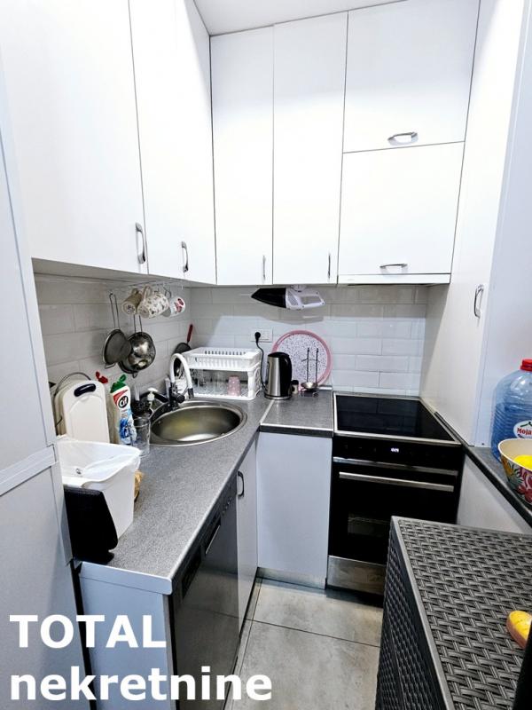 Slika 3 - Stan,NOVI SAD,ADICE,kv: 40.00, € 92700, ID: 1101362