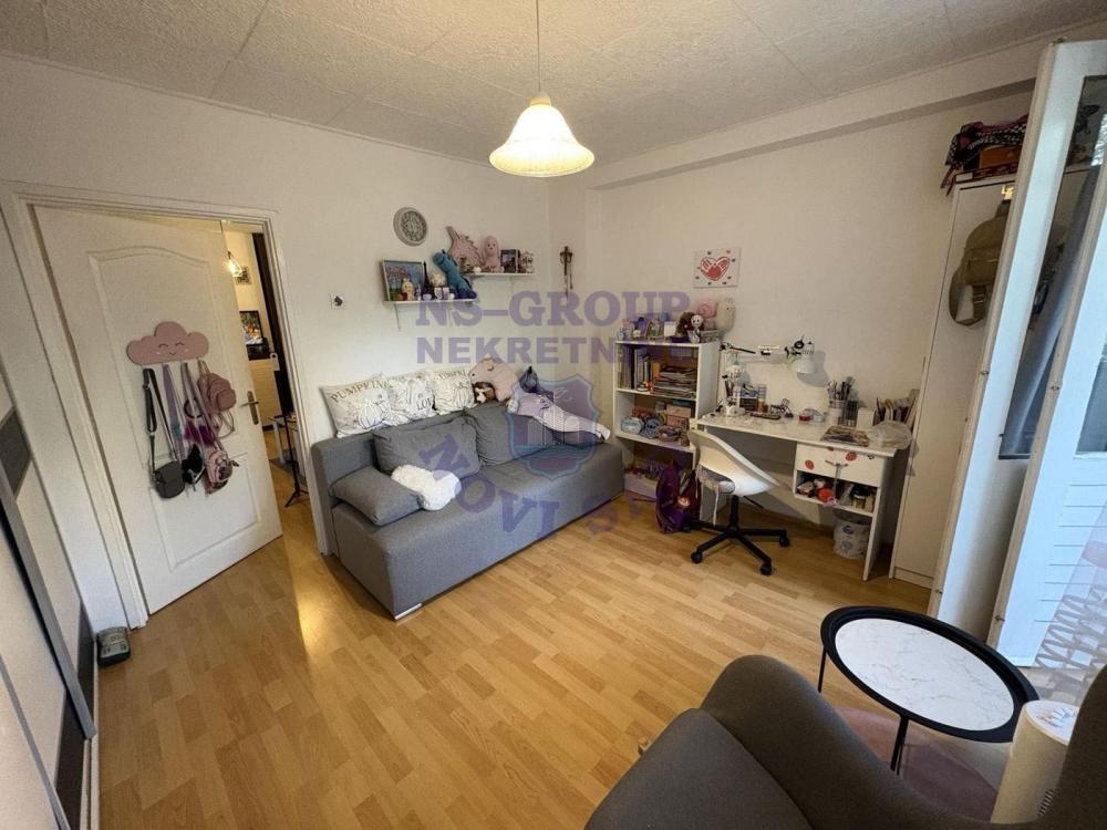 Slika 7 - Prodaje se stan na Limanu 1