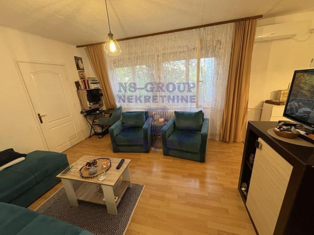 Slika 0 - Prodaje se stan na Limanu 1