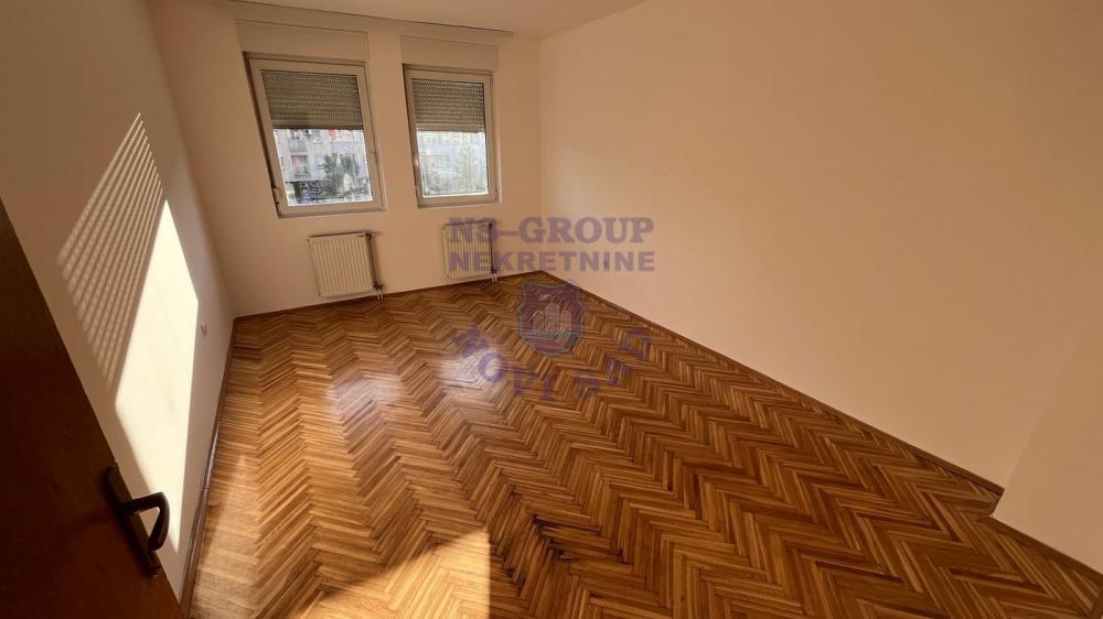 Slika 3 - Komforan dvosoban stan na Novoj Detelinari!