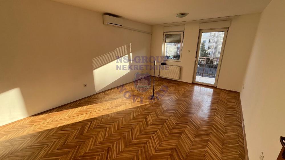 Slika 1 - Komforan dvosoban stan na Novoj Detelinari!