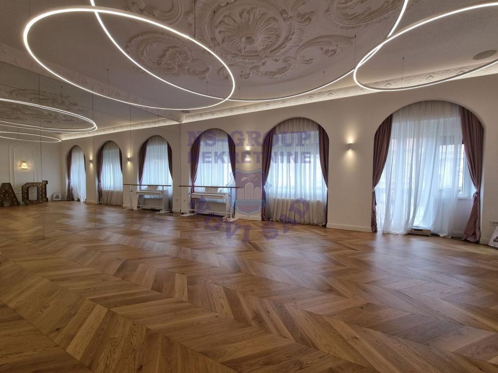 Glavna slika -Trosoban, 104m2, Novi Sad centar Novi Sad, sa terasom