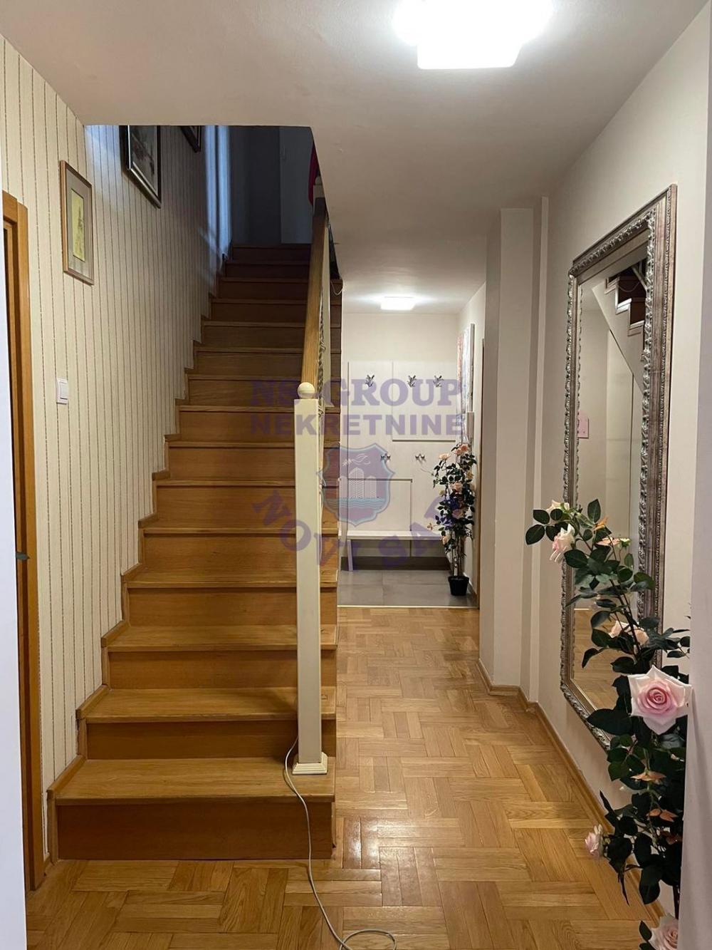 Slika 5 - Kompletno namešten četvoroiposoban duplex, Cara Dušana!