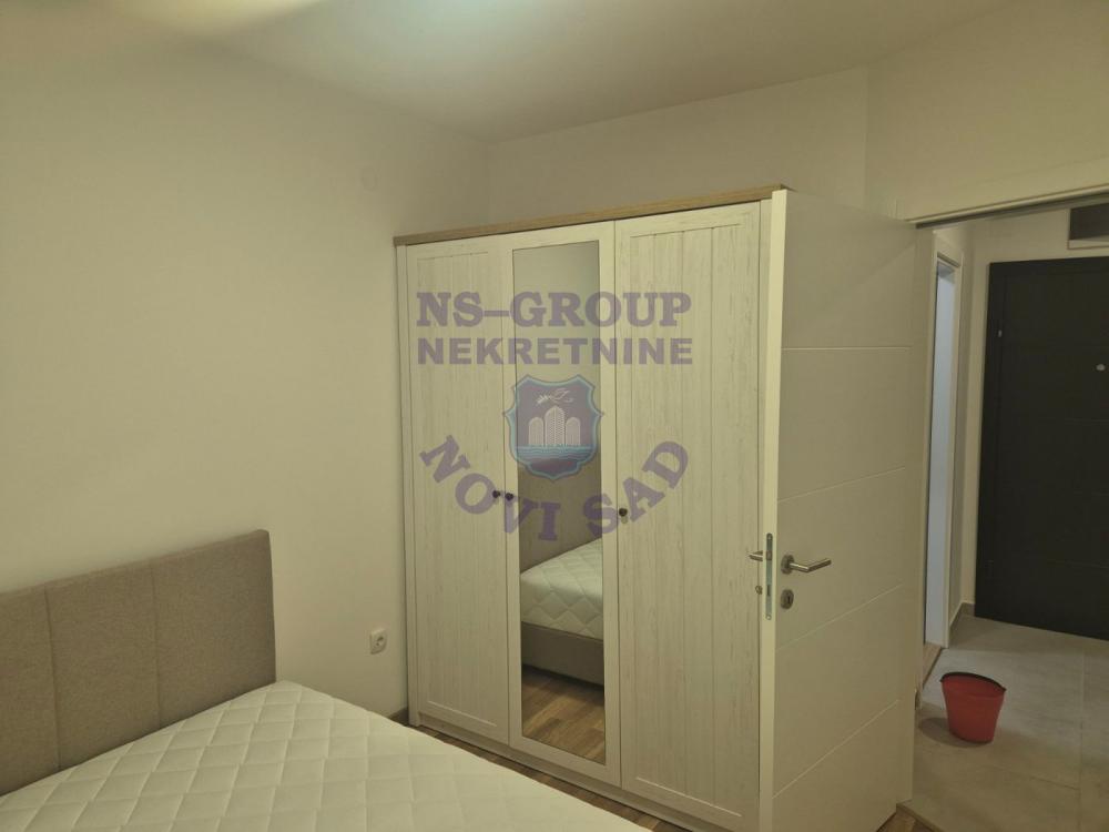 Slika 5 - Kompletno namešten jednoiposoban stan u novoj zgradi!