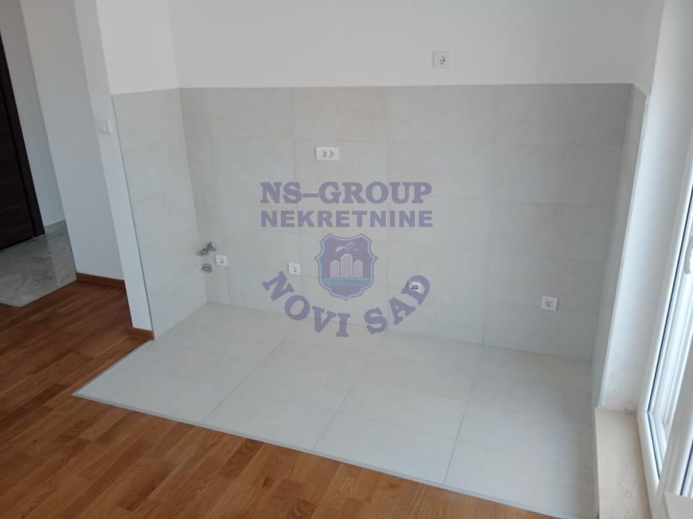 Slika 0 - Dvosoban, 51m2, Bulevar patrijarha Pavla (Somborski bulevar) Novi Sad, sa terasom