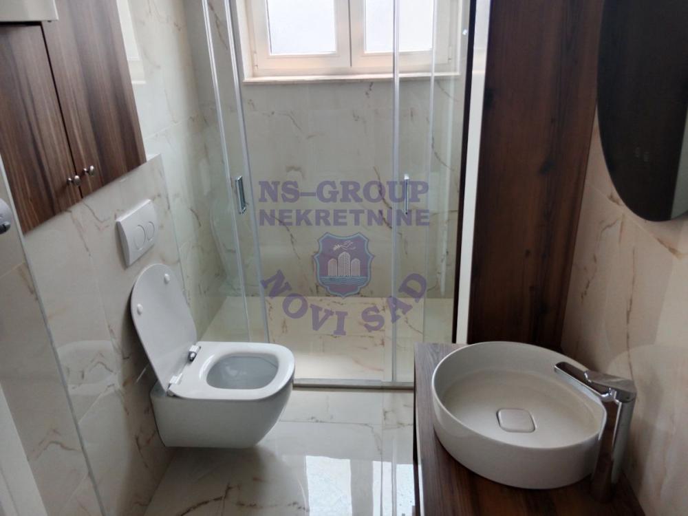 Slika 7 - Dvosoban, 51m2, Bulevar patrijarha Pavla (Somborski bulevar) Novi Sad, sa terasom