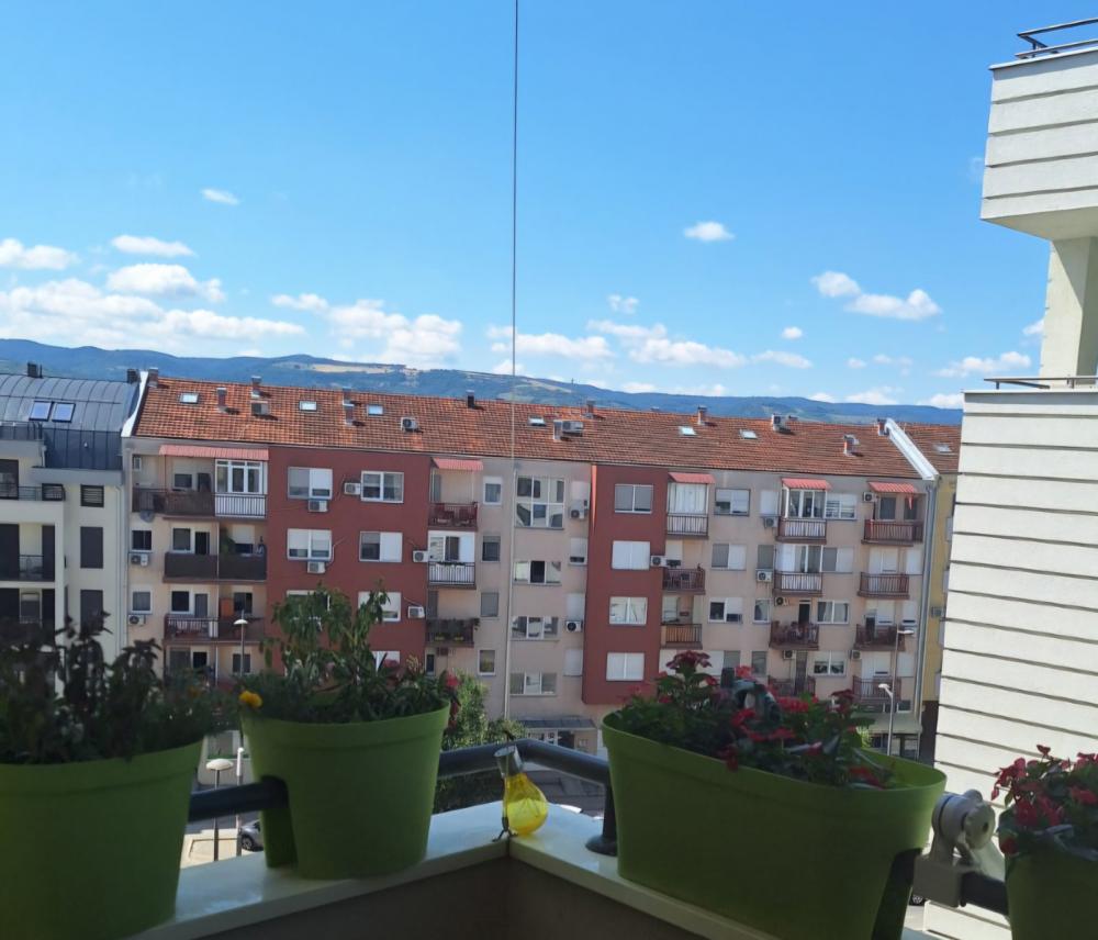 Slika 0 - Dvoiposoban stan Bulevar Patrijarha Pavla