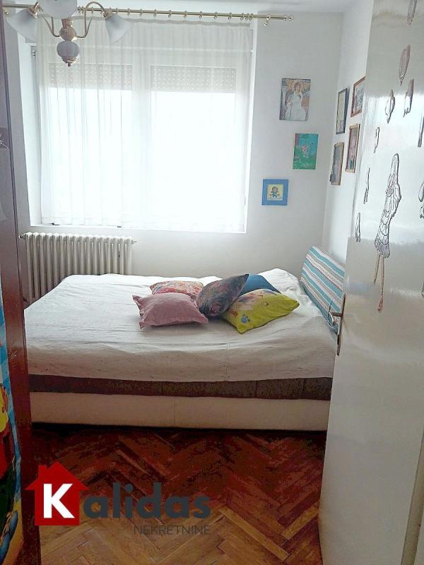 Slika 3 - Stan,NOVI SAD,PODBARA,kv: 48, € 123600, ID: 1008184