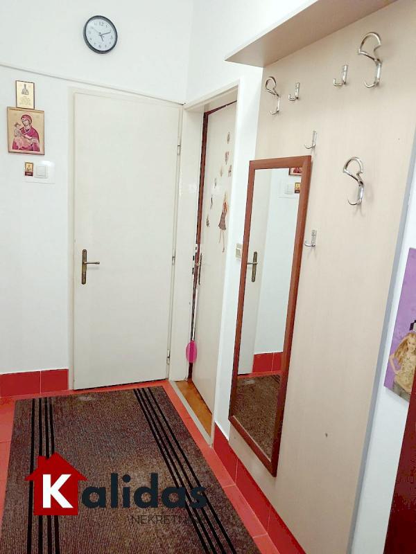 Slika 10 - Stan,NOVI SAD,PODBARA,kv: 48, € 123600, ID: 1008184
