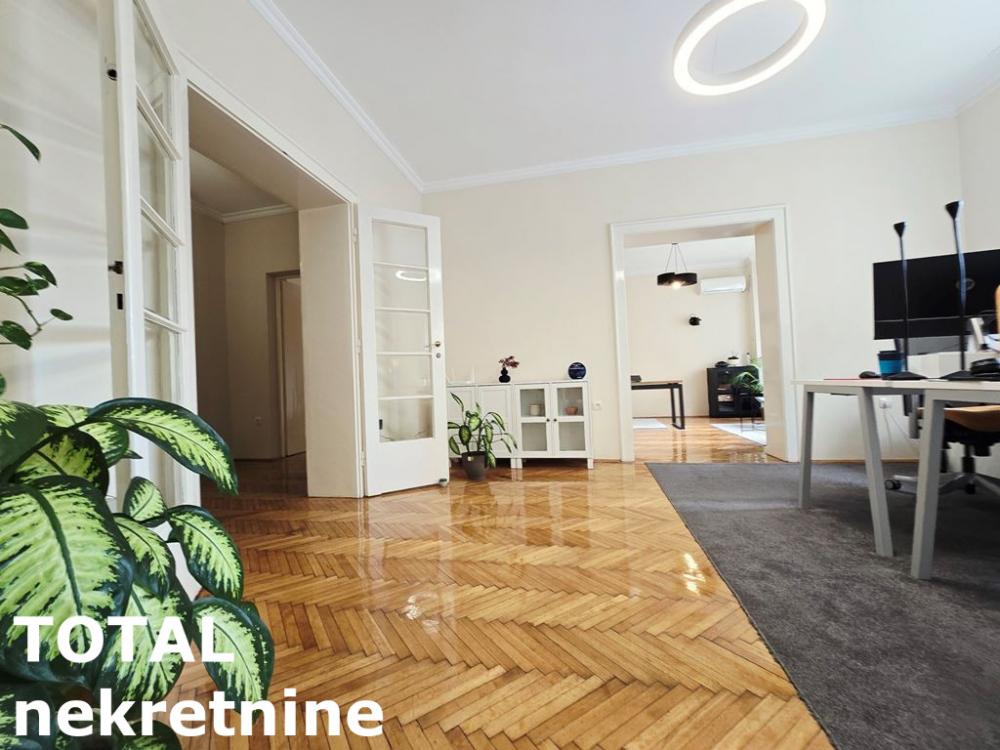 Slika 4 - Stan,NOVI SAD,CENTAR,kv: 130.00, € 390000, ID: 1101383