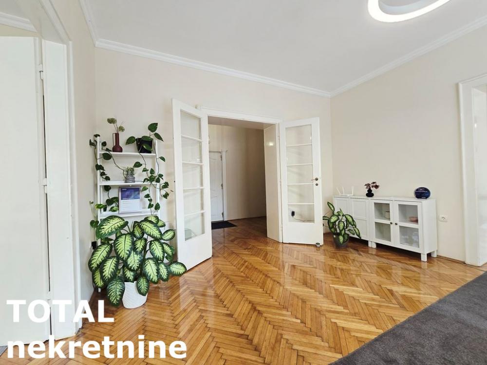 Slika 6 - Stan,NOVI SAD,CENTAR,kv: 130.00, € 390000, ID: 1101383