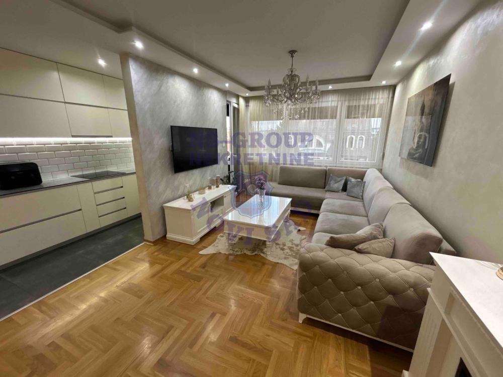 Glavna slika -Odličan četvorosoban stan na Telepu u novoj zgradi!