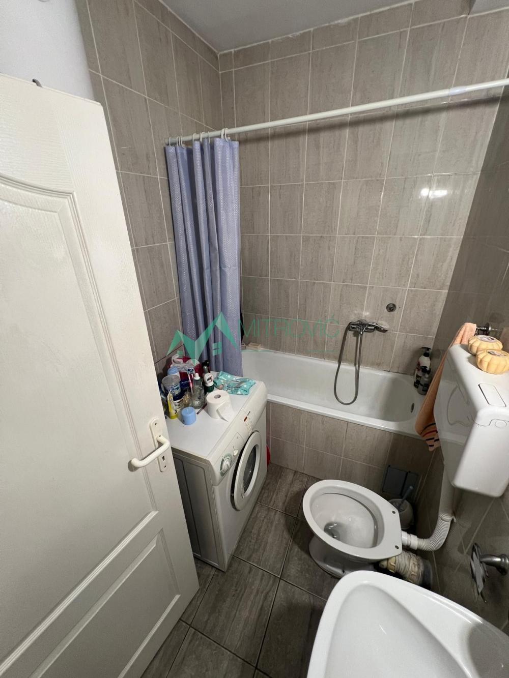 Slika 6 - Jednosoban, 30m2, Nova Detelinara Novi Sad, sa terasom, ima lift