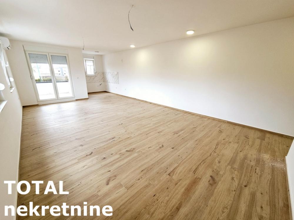 Slika 2 - Stan,NOVI SAD,ADICE,kv: 108.00, € 183550, ID: 1101391