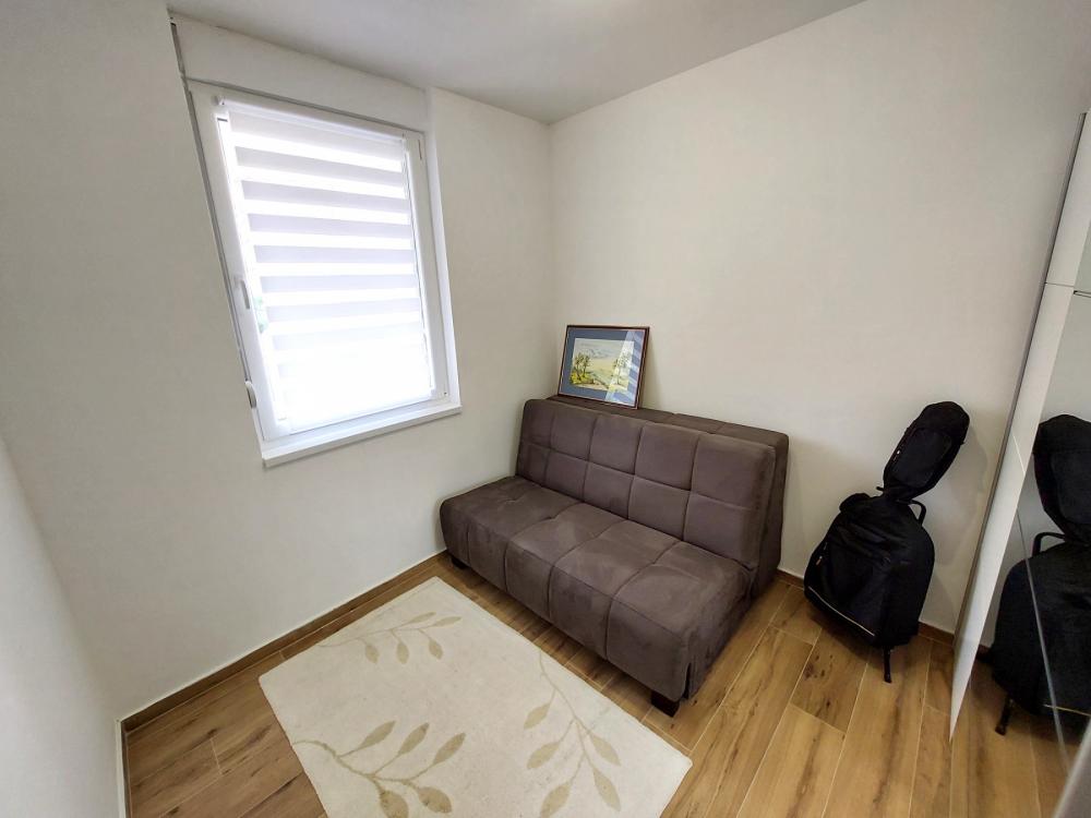 Slika 4 - Stan,NOVI SAD,TELEP,kv: 44, € 123600, ID: 1019246