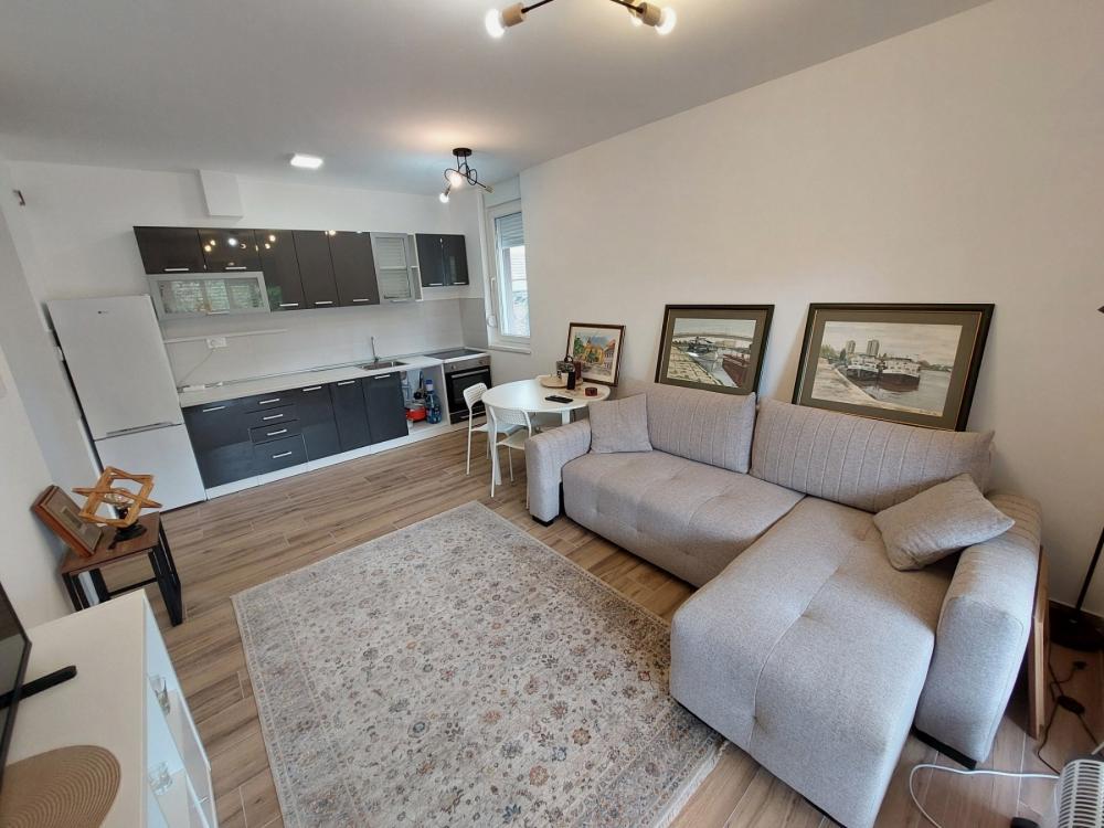 Slika 1 - Stan,NOVI SAD,TELEP,kv: 44, € 123600, ID: 1019246