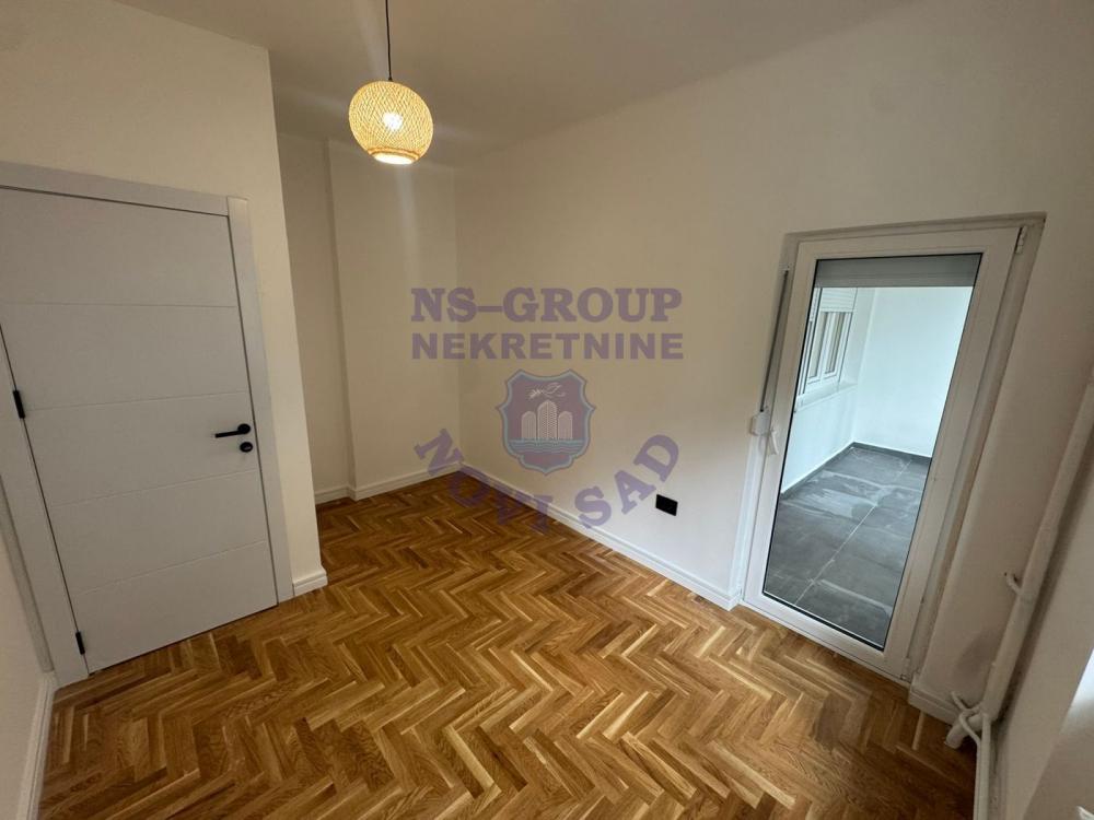 Slika 4 - Kompletno renoviran troiposoban stan na Avijaciji!