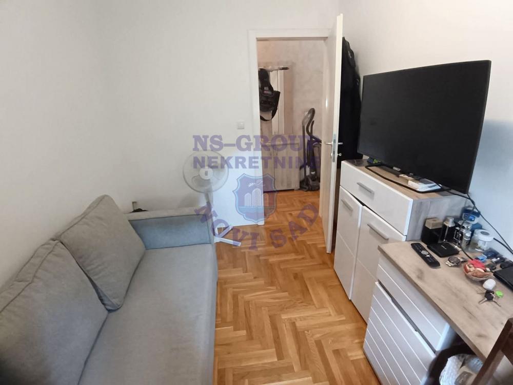 Slika 8 - Odličan dvoiposoban stan na Bulevaru Evrope!