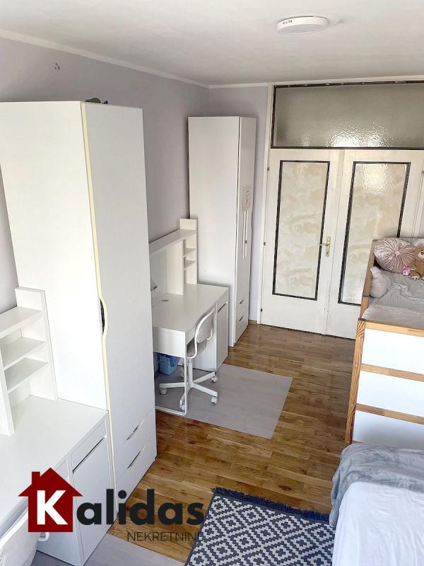 Slika 7 - Stan,NOVI SAD,BULEVAR,kv: 57, € 155500, ID: 1008188