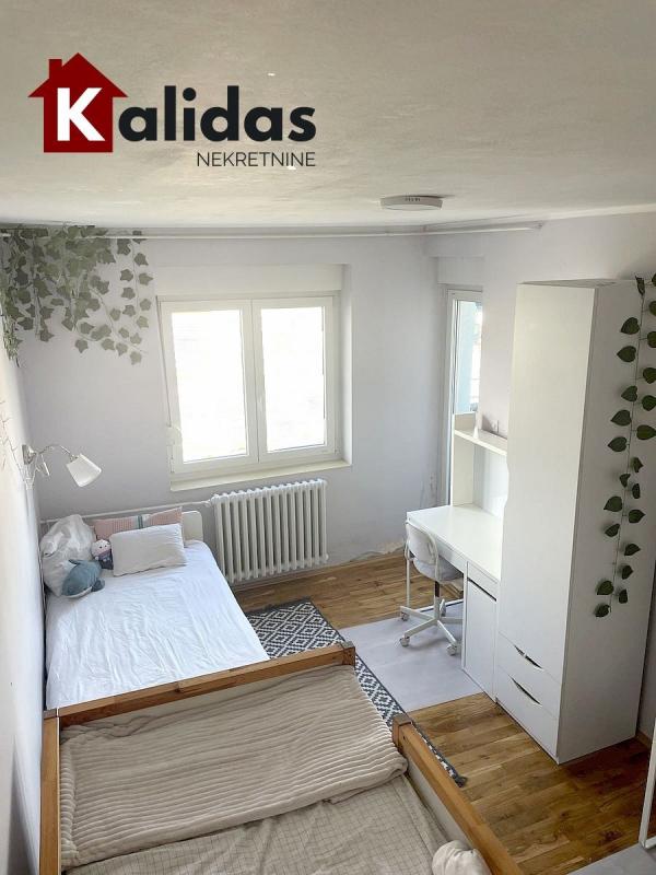Slika 6 - Stan,NOVI SAD,BULEVAR,kv: 57, € 155500, ID: 1008188