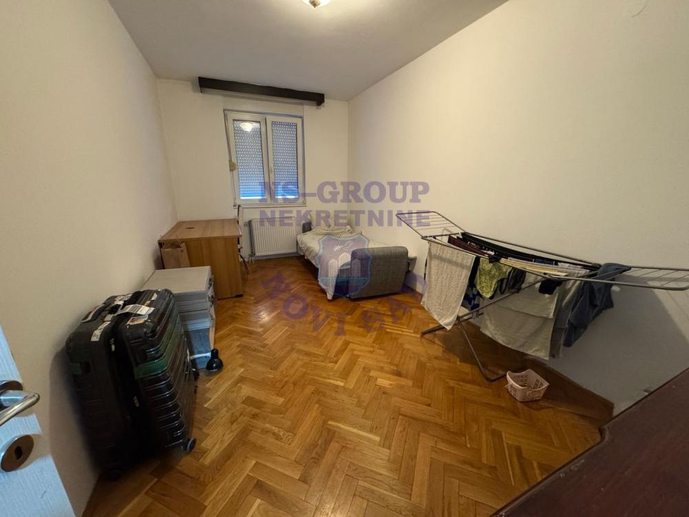 Slika 6 - Komforan trosoban stan na Novoj Detelinari!