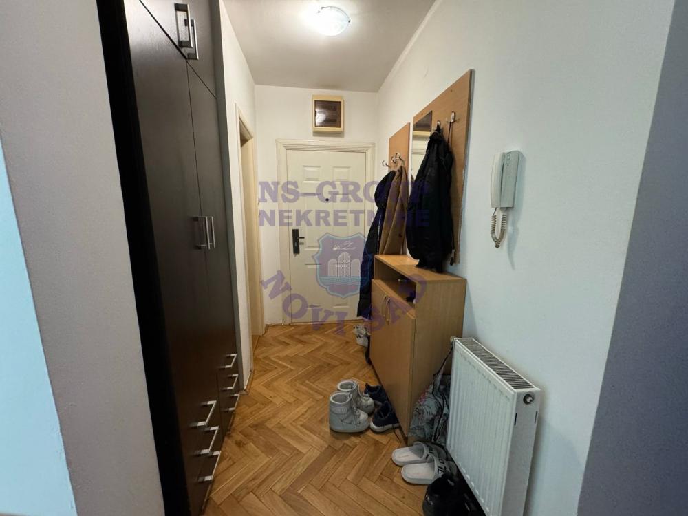 Slika 3 - Komforan trosoban stan na Novoj Detelinari!