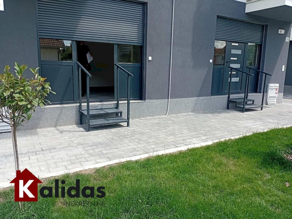 Slika 4 - Stan,NOVI SAD,ADICE,kv: 25, € 49440, ID: 1008108