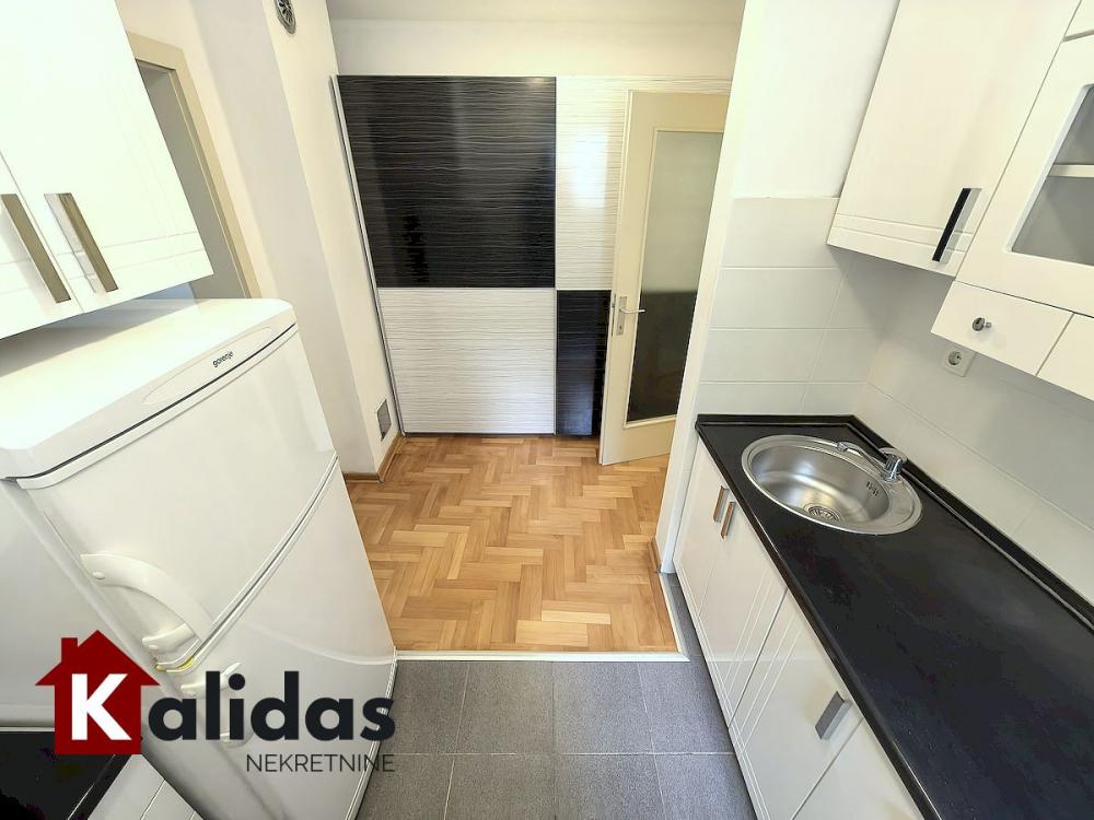 Slika 5 - Stan,NOVI SAD,NOVO NASELJE,kv: 36, € 99900, ID: 1008177