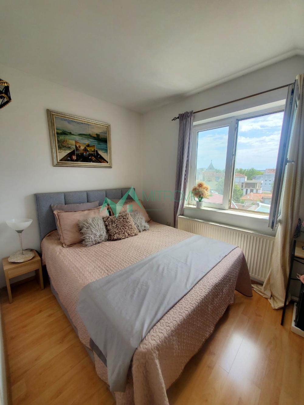 Slika 3 - SA NAMEŠTAJEM BEZ ULAGANJA NA ODLIČNOJ LOKACIJI 