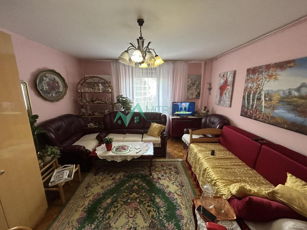 Glavna slika -Novo Naselje - Jednoiposoban stan po ODLIČNOJ CENI!