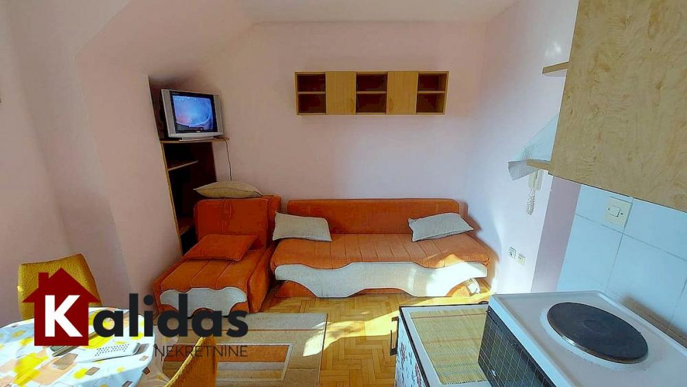 Slika 2 - Stan,NOVI SAD,SALAJKA,kv: 18, € 56000, ID: 1008197