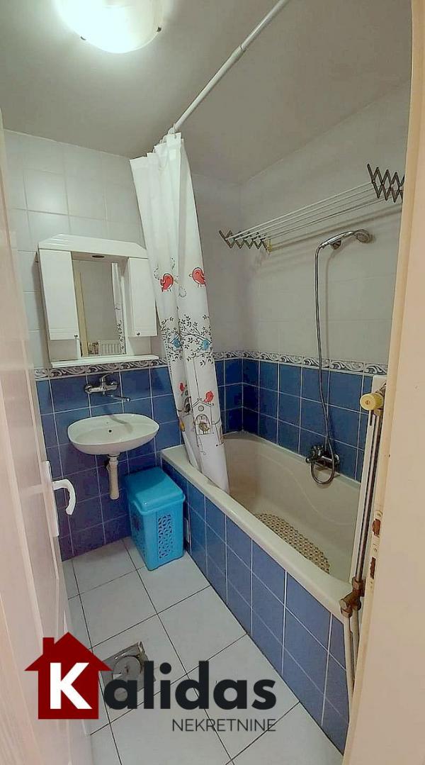 Slika 8 - Stan,NOVI SAD,SALAJKA,kv: 18, € 56000, ID: 1008197