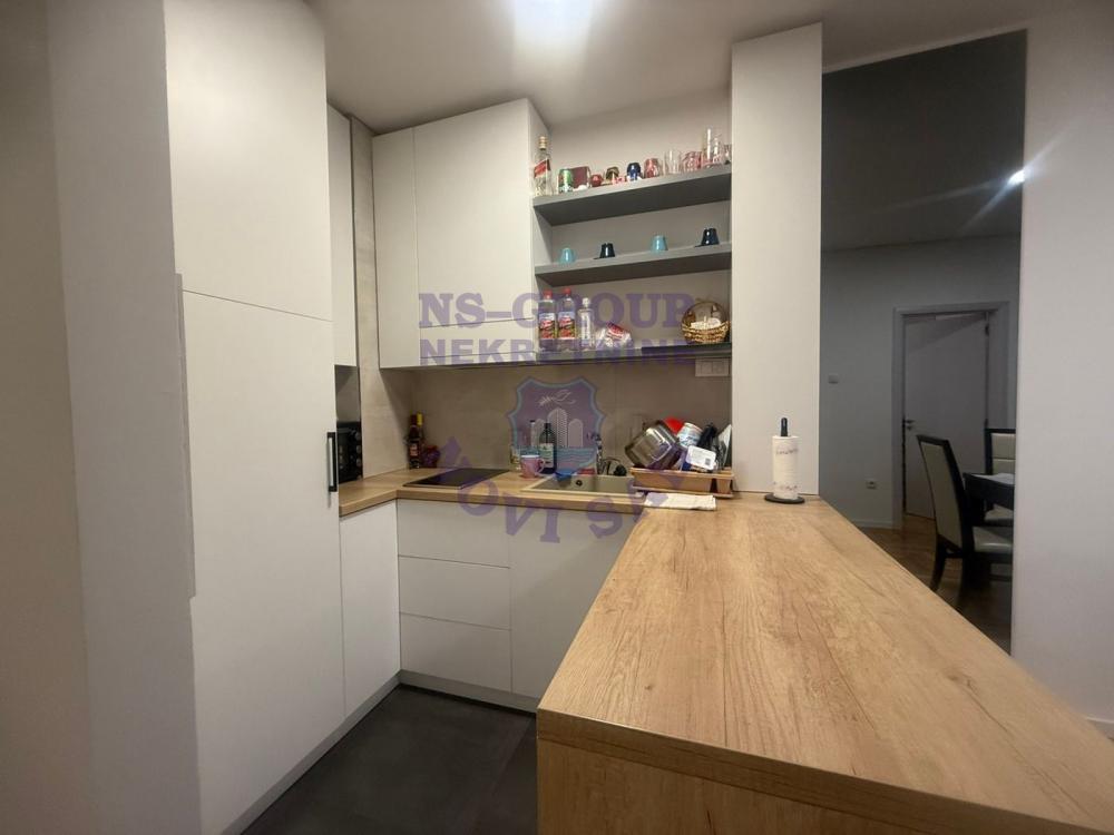 Slika 1 - 555902-Dvoiposoban-56m2-Socijalno