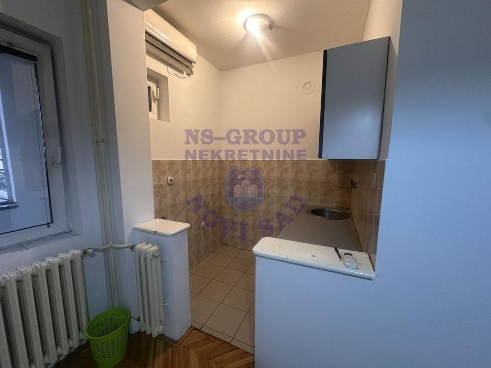 Slika 5 - Prodaja stana, 20m2, Ćirpanova Novi Sad, ima lift