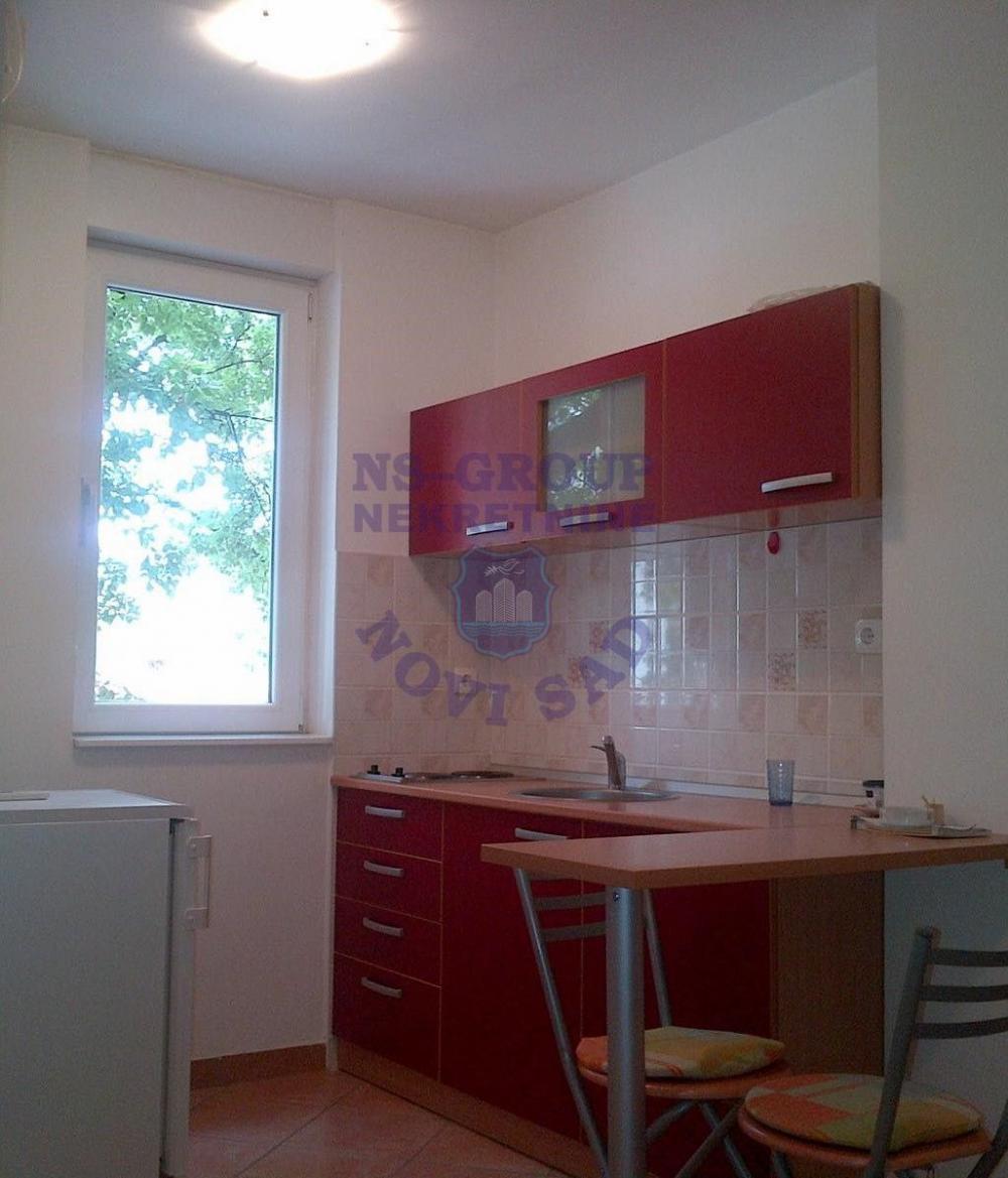 Slika 1 - Odli;na garsonjera kod Socijalnog!