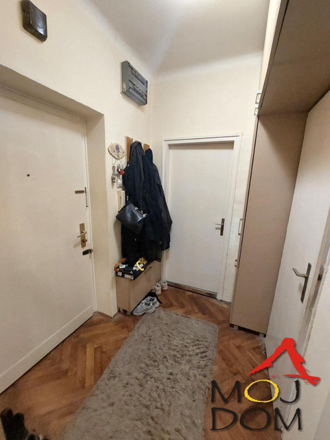 Slika 7 - Stan,NOVI SAD,CENTAR,kv: 33, € 110000, ID: 1030963