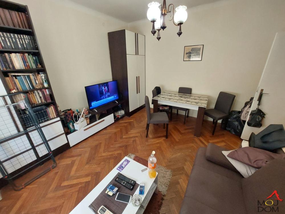 Slika 1 - Stan,NOVI SAD,CENTAR,kv: 33, € 110000, ID: 1030963