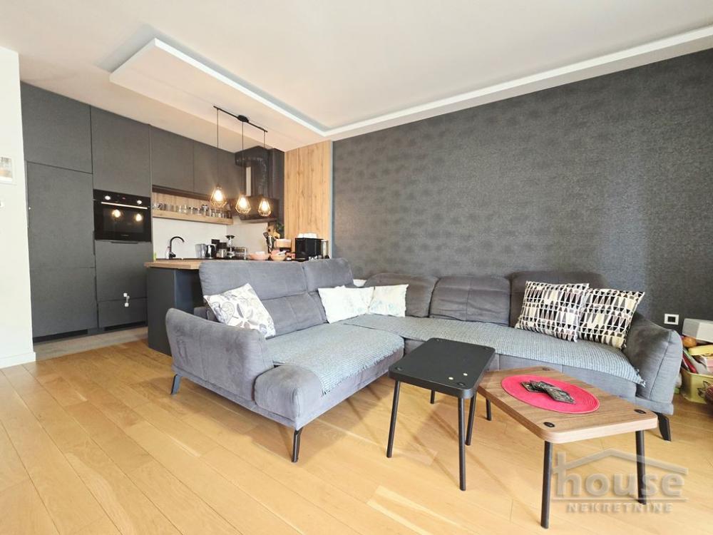 Slika 2 - Stan,NOVI SAD,BULEVAR PATRIJARHA PAVLA,kv: 74.00, € 218300, ID: 1064545