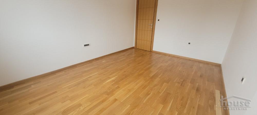 Slika 3 - Stan,PETROVARADIN,PETROVARADIN,kv: 64.00, € 150000, ID: 1064617