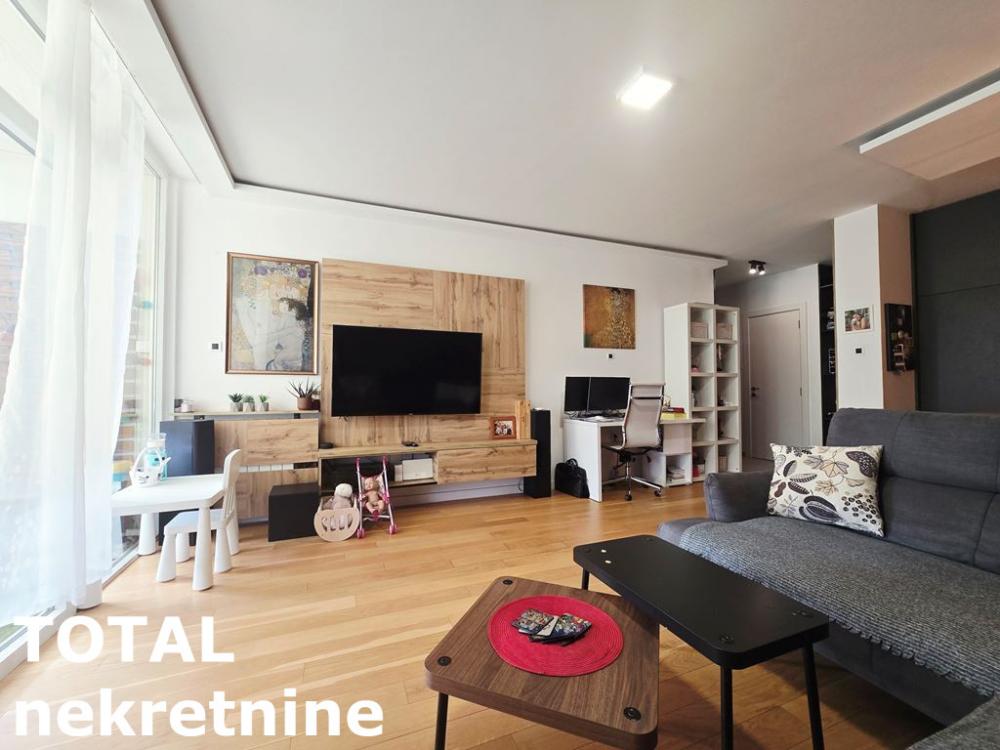 Slika 5 - Stan,NOVI SAD,BULEVAR PATRIJARHA PAVLA,kv: 74.00, € 205000, ID: 1101393