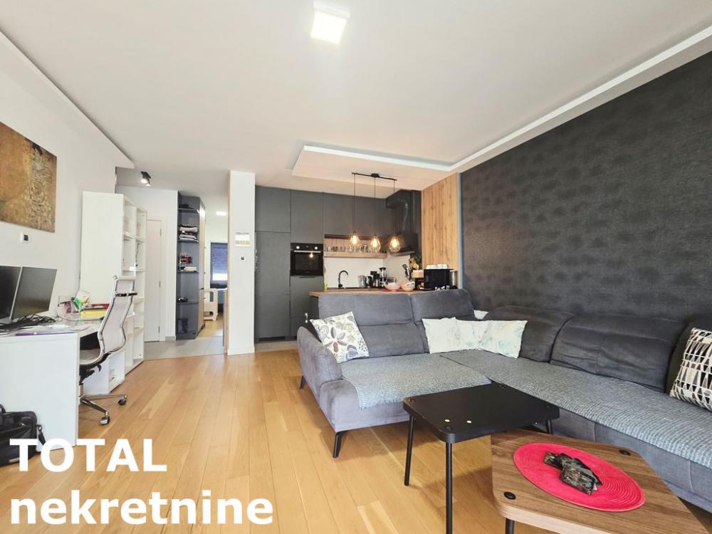 Slika 3 - Stan,NOVI SAD,BULEVAR PATRIJARHA PAVLA,kv: 74.00, € 205000, ID: 1101393