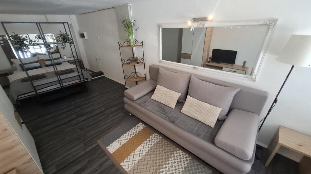 Slika 10 - Dvosoban stan sa nameštajem blizu Centra