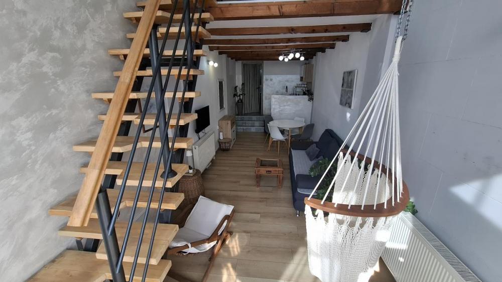 Slika 2 - Dvosoban stan sa nameštajem blizu Centra