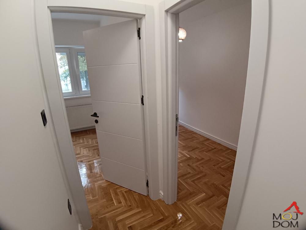 Slika 1 - Stan,NOVI SAD,DETELINARA,kv: 71, € 159500, ID: 1031208