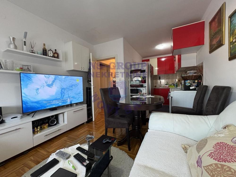 Slika 4 - Odličan jednoiposoban stan!