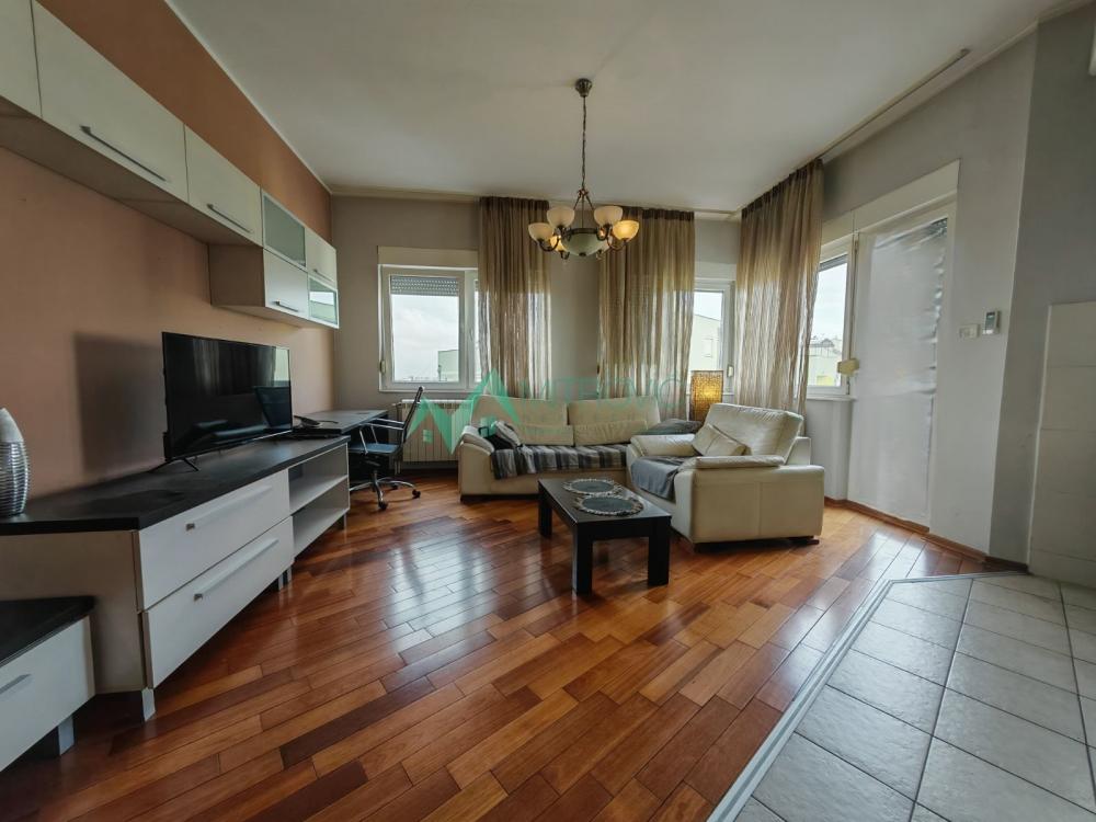 Slika 1 - Bulevar Evrope, 67m2, trosoban stan. 