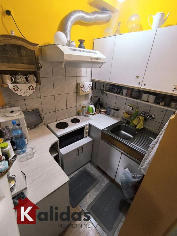 Slika 9 - Stan,NOVI SAD,GRBAVICA,kv: 34, € 103000, ID: 1008194