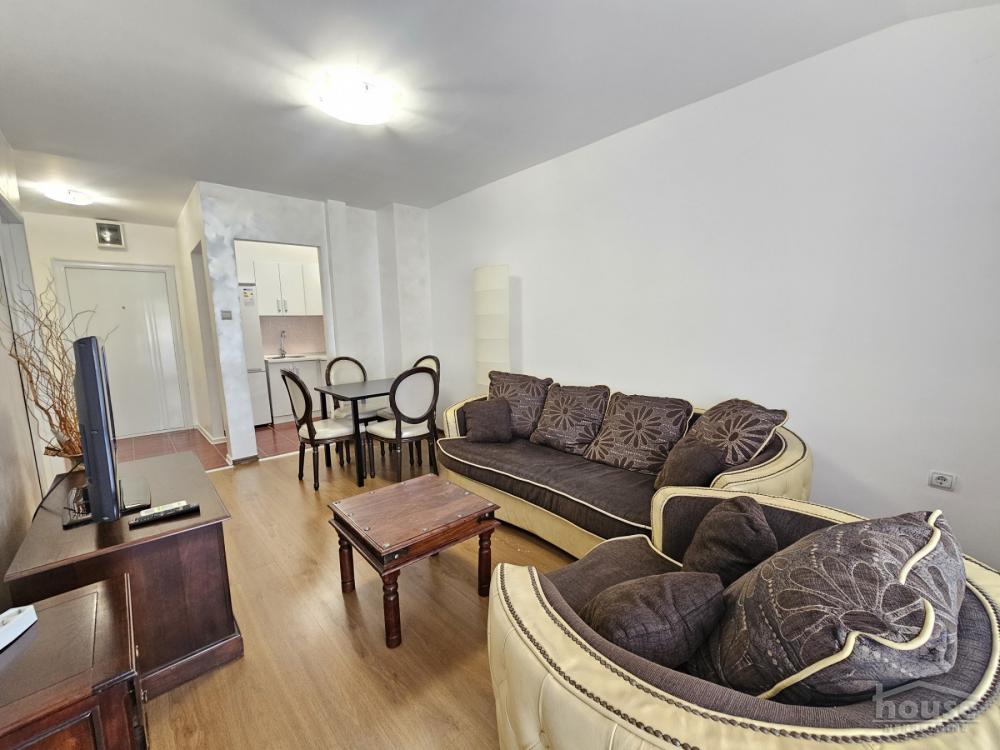 Slika 2 - Stan,NOVI SAD,CENTAR,kv: 49.00, € 150000, ID: 1064244