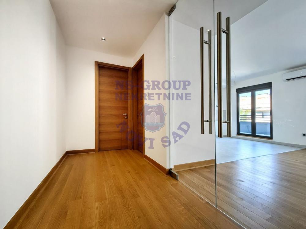 Slika 4 - Penthouse sa bazenom, top lokacija