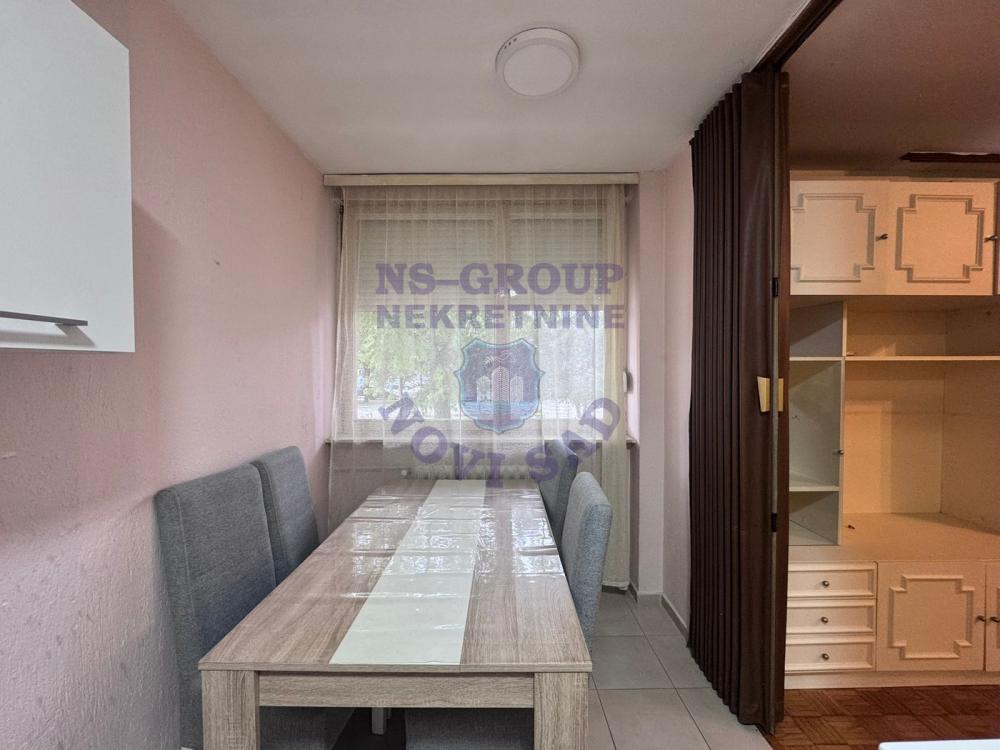 Slika 3 - Odličan jednoiposoban stan na Limanu 3!